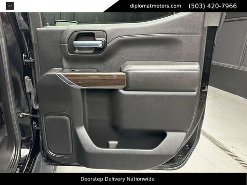 Used 2019 Chevrolet Silverado 1500 LT Trail Boss AWD/4WD image 28