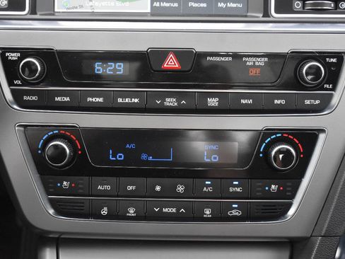 Used 2015 Hyundai Sonata Limited w/ Option Group 06 image 26