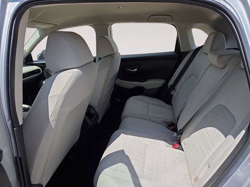 Used 2025 Honda HR-V LX image 17
