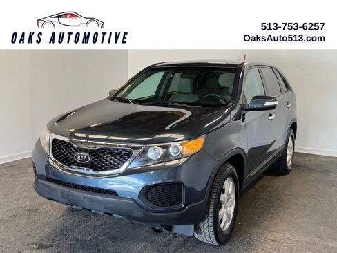 Used 2011 Kia Sorento 2WD image 1