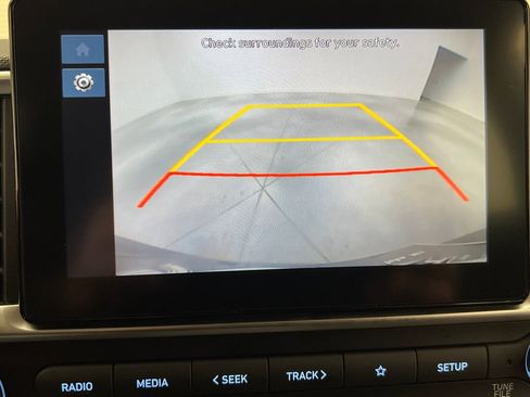 Used 2025 Hyundai Venue SEL FWD image 50