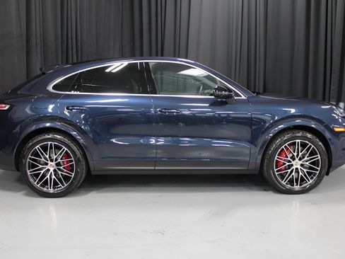New 2026 Porsche Cayenne S image 8