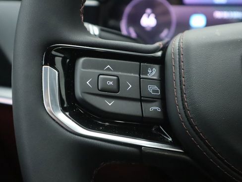 Used 2025 Jeep Wagoneer S Launch Edition image 11