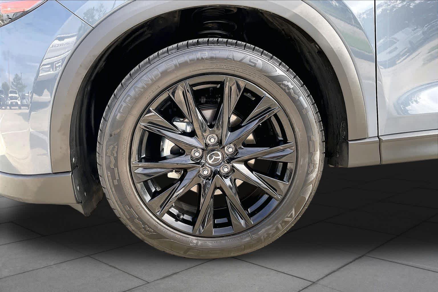 Used 2024 MAZDA CX-5 Carbon Edition AWD/4WD image 11