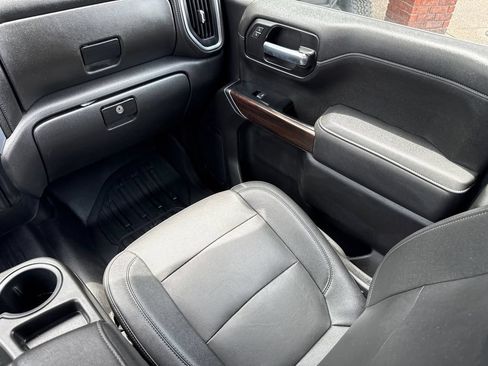 Used 2022 GMC Sierra 1500 SLT AWD/4WD image 16