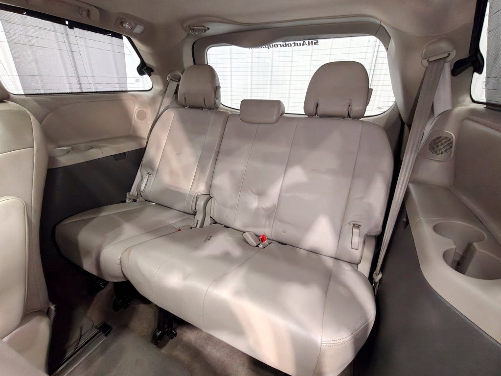 Used 2013 Toyota Sienna Limited w/ Premium Pkg AWD/4WD image 29