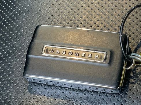 Used 2023 Jeep Wagoneer Series III w/ Preferred Equipment Group image 36