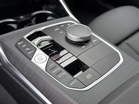New 2026 BMW 330i Sedan w/ Convenience Package RWD image 24