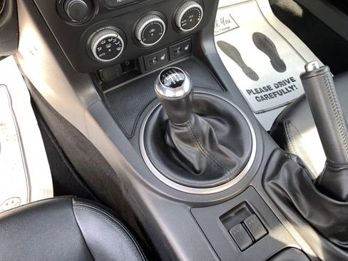Used 2012 MAZDA MX-5 Miata Grand Touring image 21