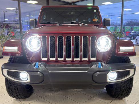 Used 2022 Jeep Wrangler Unlimited Sahara image 7