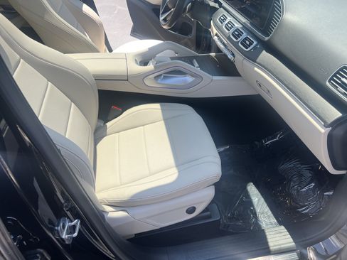 Certified 2025 Mercedes-Benz GLE 450 4MATIC image 35