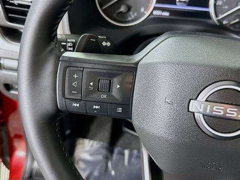 Certified 2025 Nissan Rogue SV w/ SV Premium Package AWD/4WD image 22