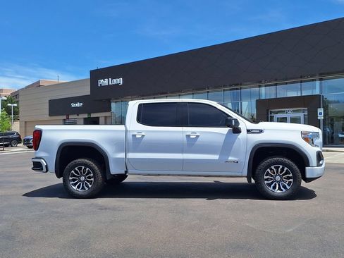 Used 2021 GMC Sierra 1500 AT4 w/ AT4 Preferred Package AWD/4WD image 2