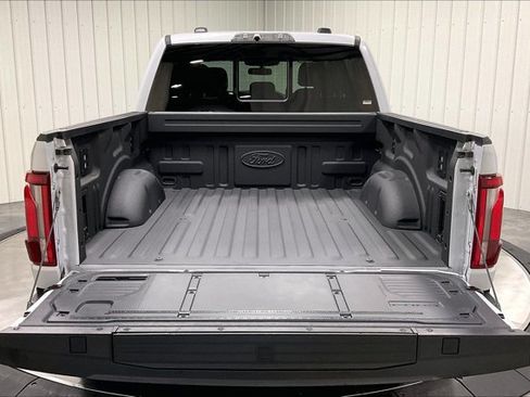 Used 2025 Ford F150 Raptor AWD/4WD image 39