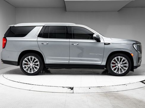 Used 2023 GMC Yukon Denali w/ Denali Reserve Package AWD/4WD image 40