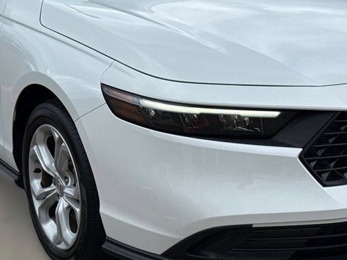 Certified 2023 Honda Accord LX image 10