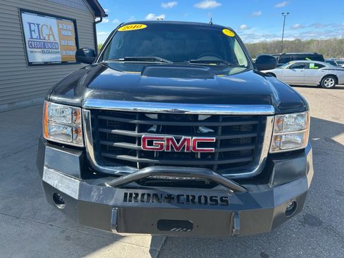 Used 2010 GMC Sierra 2500 SLT w/ SLT Convenience Package AWD/4WD image 2