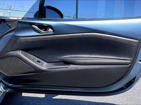 Used 2016 MAZDA MX-5 Miata Grand Touring RWD image 19