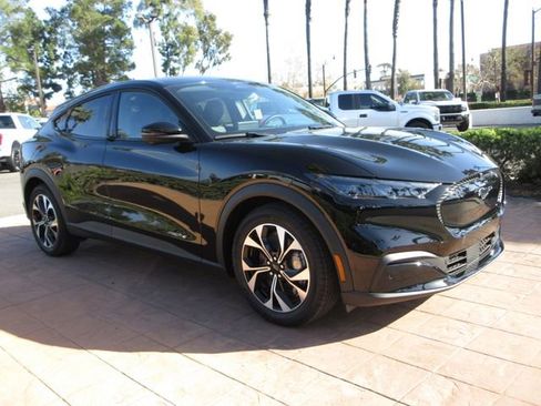 New 2026 Ford Mustang Mach-E Select w/ Technology Package RWD image 32