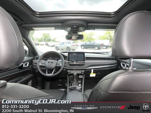 New 2025 Jeep Compass Trailhawk w/ Sun & Sound Group image 20