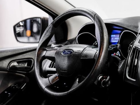Used 2014 Ford Focus S FWD image 16