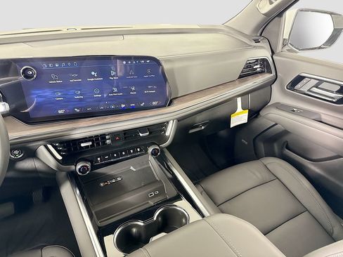 New 2026 Chevrolet Suburban LT w/ Comfort Package image 22