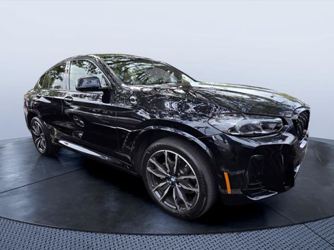 Used 2024 BMW X4 xDrive30i w/ Premium Package AWD/4WD image 1