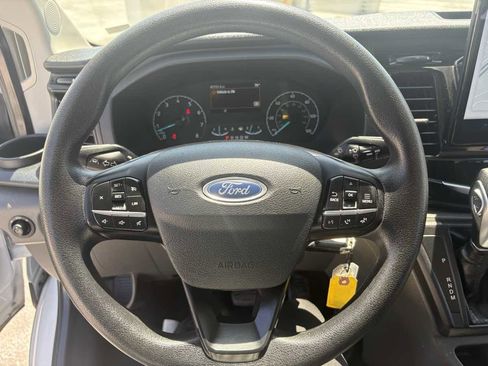 Used 2023 Ford Transit 350 XLT RWD image 29