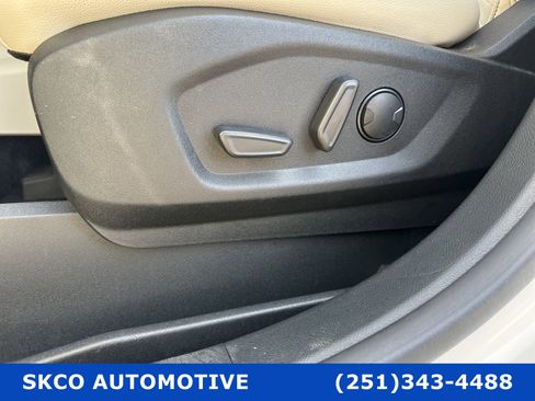 Used 2023 Ford Edge Titanium image 29