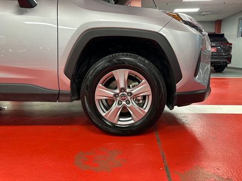 Certified 2025 Toyota RAV4 XLE FWD image 30