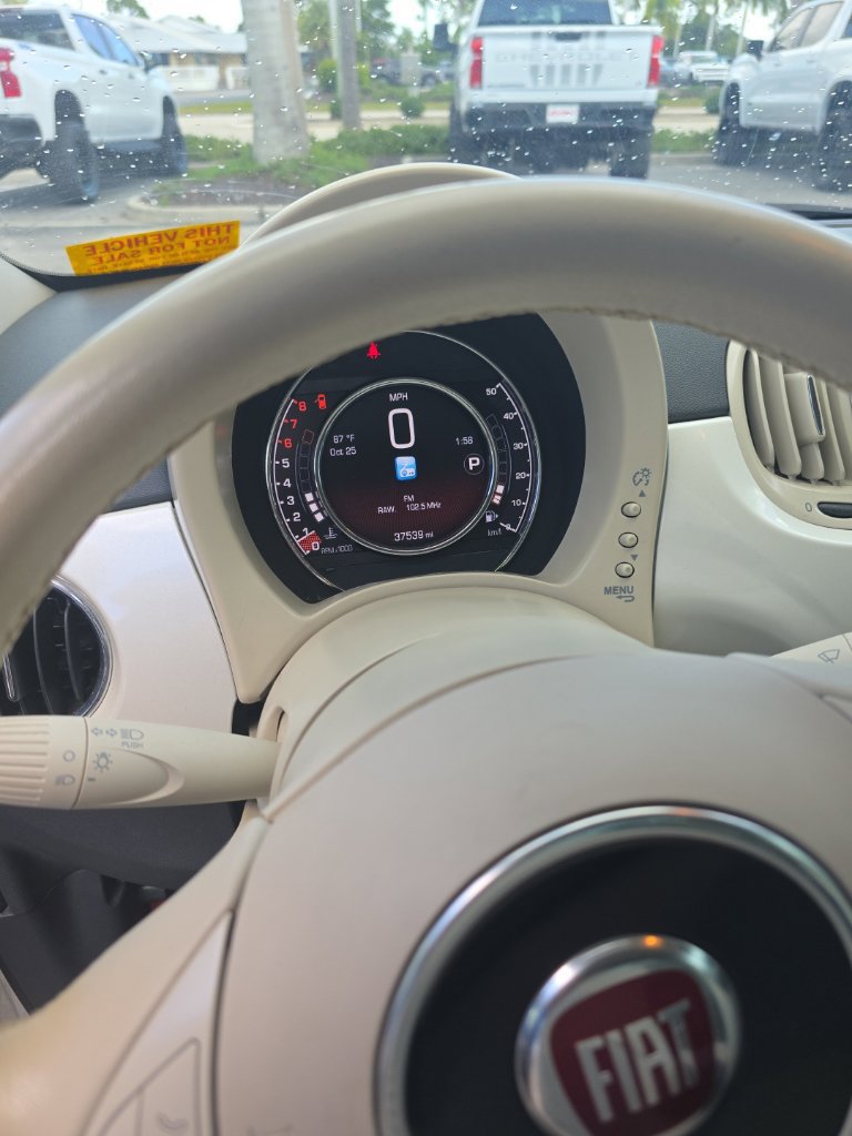 Used 2018 FIAT 500 Pop FWD image 3