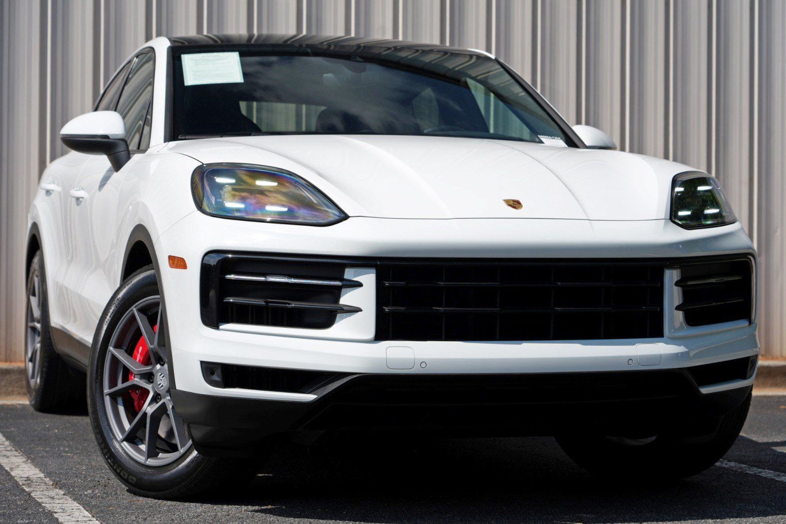 Used 2024 Porsche Cayenne S AWD/4WD image 4