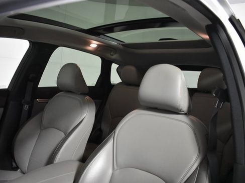 Certified 2023 INFINITI QX50 Luxe image 10