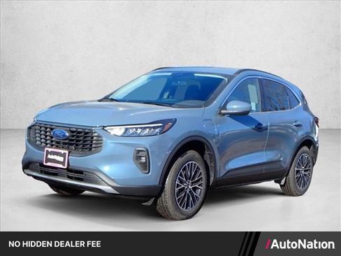 New 2026 Ford Escape SE w/ Class II Trailer Tow Package FWD image 1