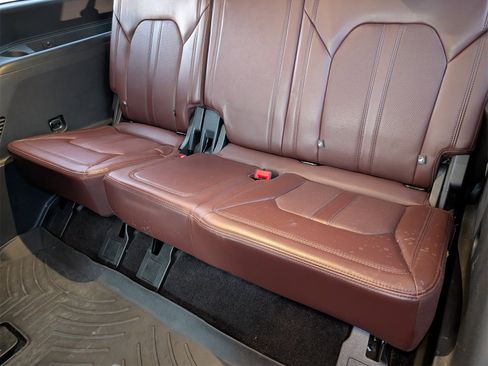 Used 2022 Ford Expedition Limited image 31