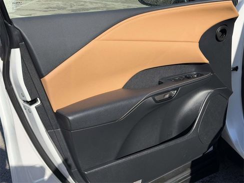 Used 2025 Lexus RX 350 Premium Plus w/ Convenience Package image 17