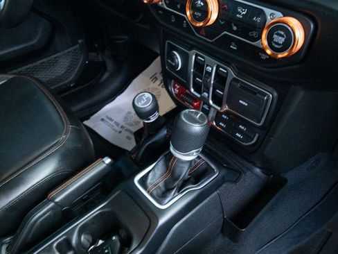 Used 2023 Jeep Gladiator Mojave w/ Cold Weather Group image 40