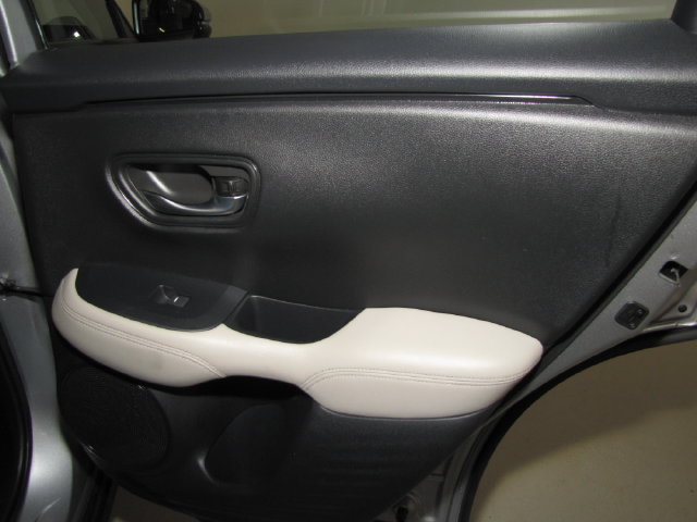 Certified 2024 Honda HR-V LX image 40