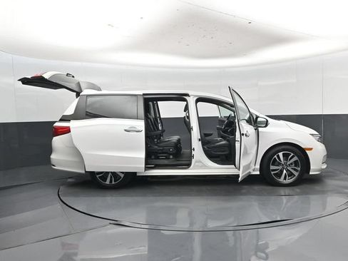 Used 2023 Honda Odyssey Touring image 57