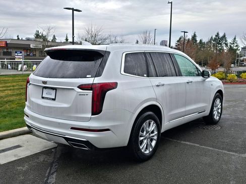 Used 2025 Cadillac XT6 Luxury image 5