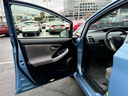Used 2013 Toyota Prius Prime Plug-In Hybrid image 9