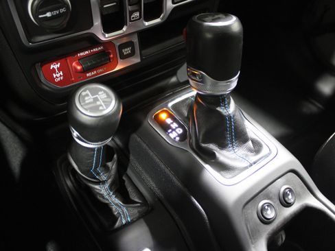 Used 2021 Jeep Wrangler Unlimited Rubicon image 22