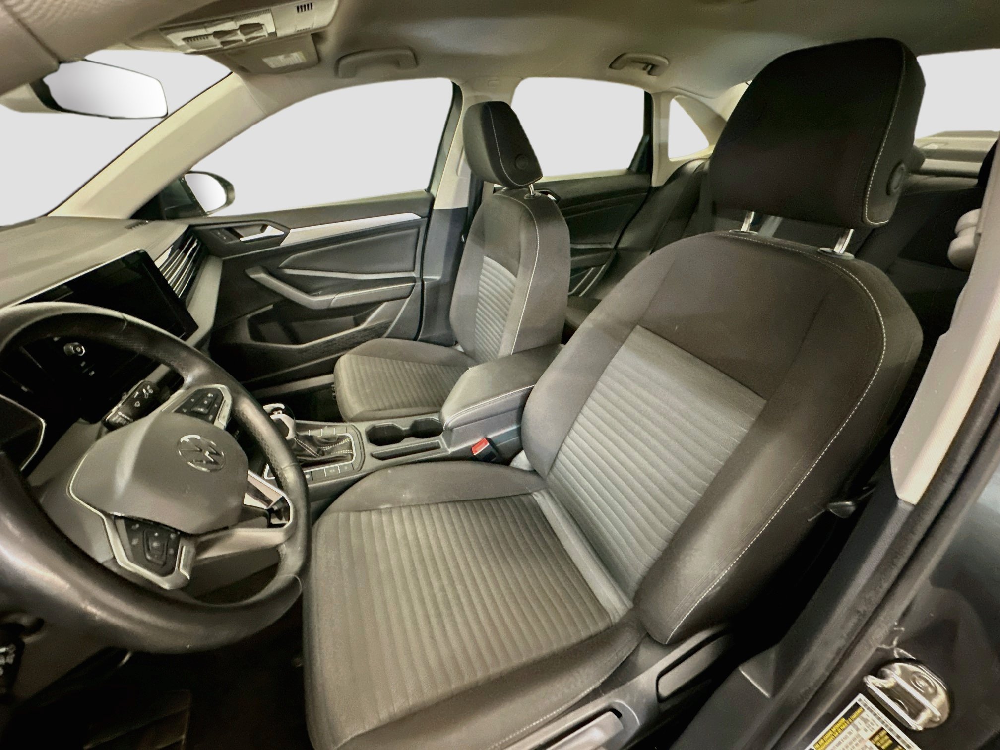 Used 2025 Volkswagen Jetta S FWD image 13