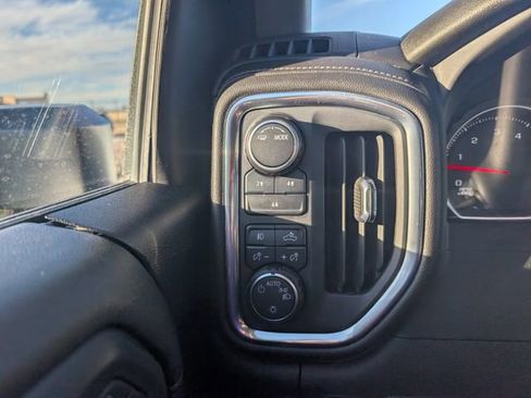 Used 2022 Chevrolet Silverado 2500 LT w/ Convenience Package image 22