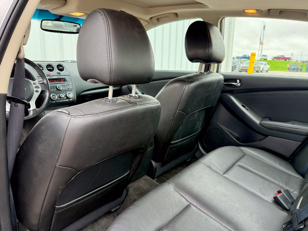 Used 2009 Nissan Altima 2.5 SL w/ SL Pkg FWD image 13