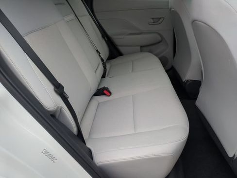 Certified 2024 Hyundai Kona SEL AWD/4WD image 17