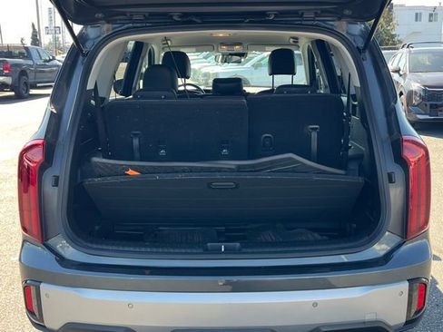 Used 2023 Kia Telluride LX AWD/4WD image 8