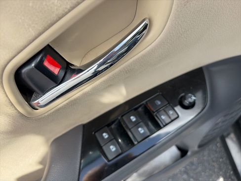 Used 2016 Toyota Prius Two image 14