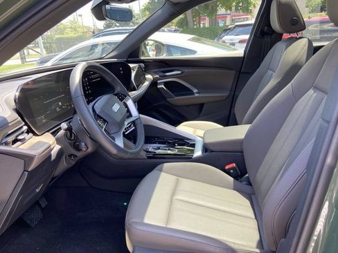 Used 2025 Audi Q5 Premium w/ Convenience Package AWD/4WD image 2