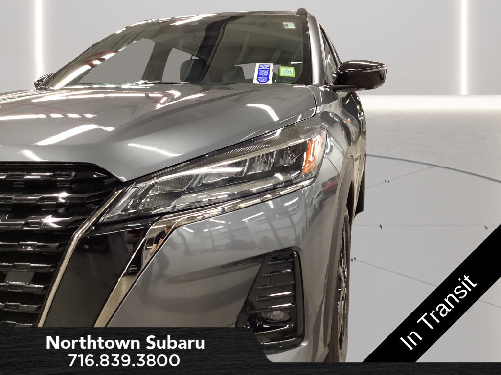 Used 2024 Nissan Kicks SR w/ SR Premium Package FWD image 33